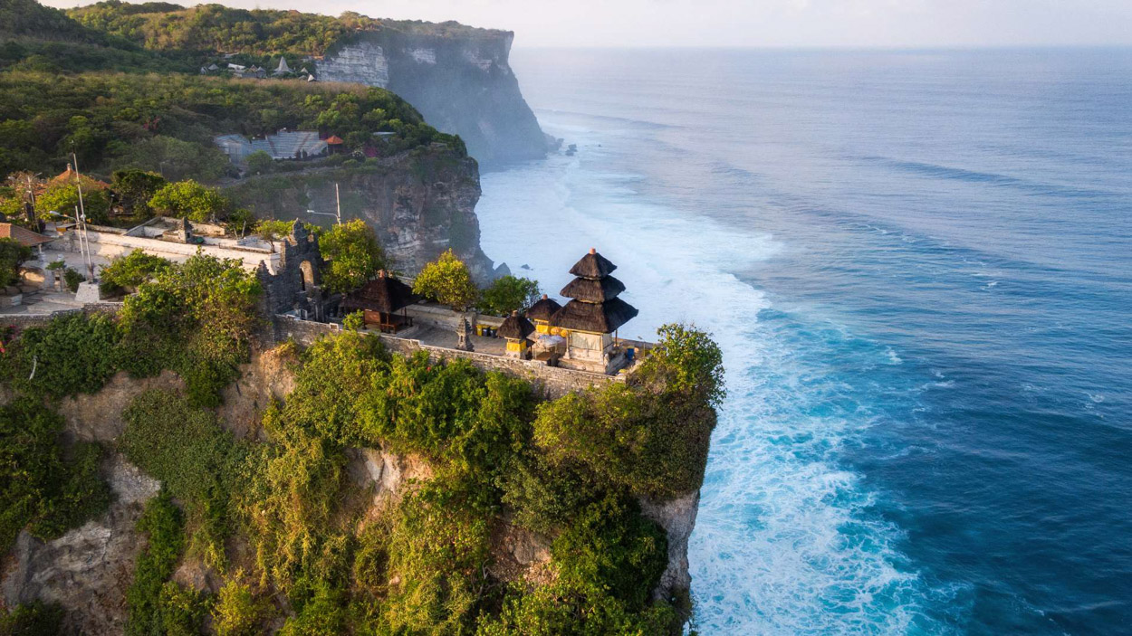 Uluwatu Temple, Bali: How To Reach, Best Time & Tips, Cliffside Sea Temple  & Kecak Dance Experience